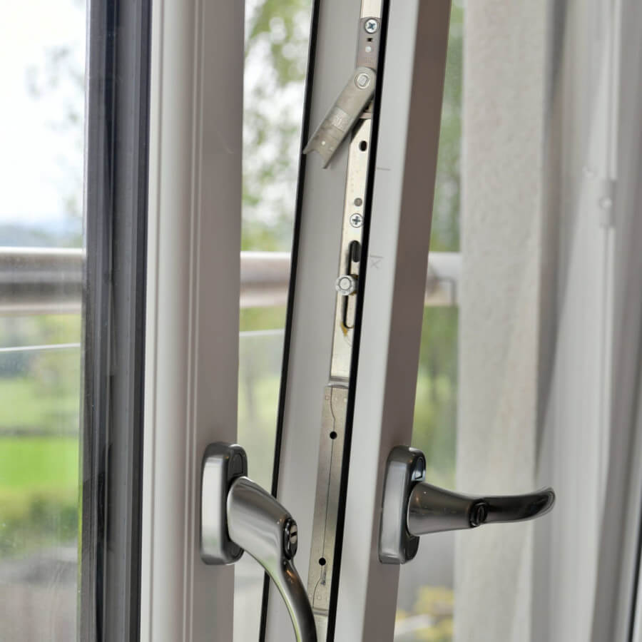 rehau-tilt-turn-window-close-up